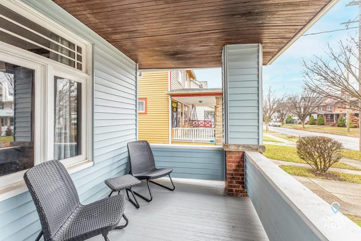 Beautifully Remodeled Duplex Apt In West Blvd Cleveland Exterior foto