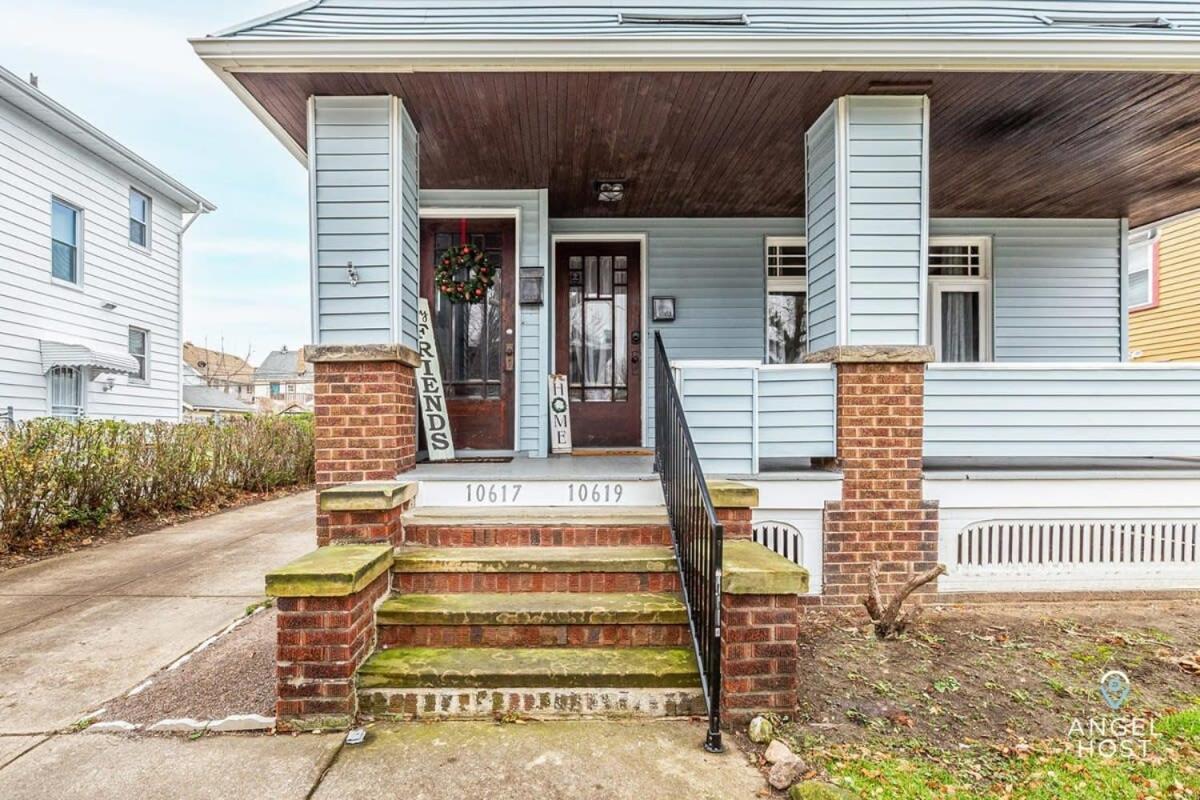 Beautifully Remodeled Duplex Apt In West Blvd Cleveland Exterior foto