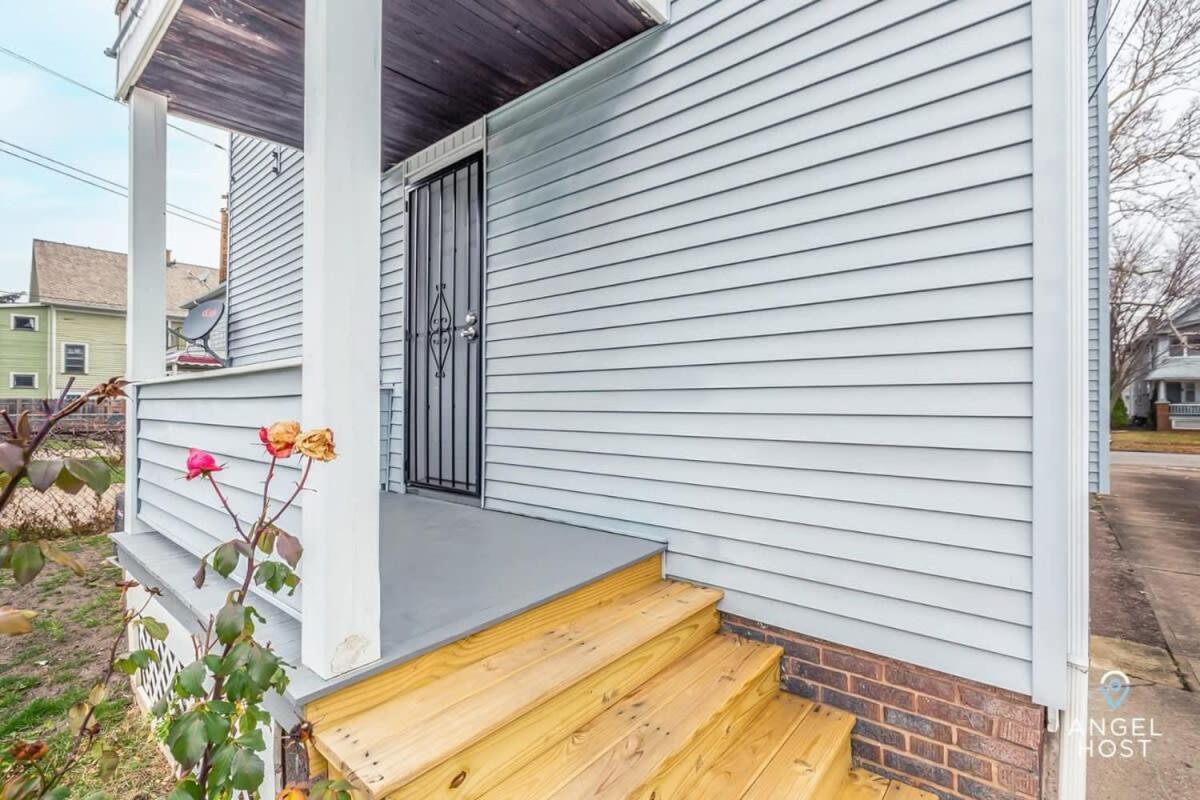 Beautifully Remodeled Duplex Apt In West Blvd Cleveland Exterior foto