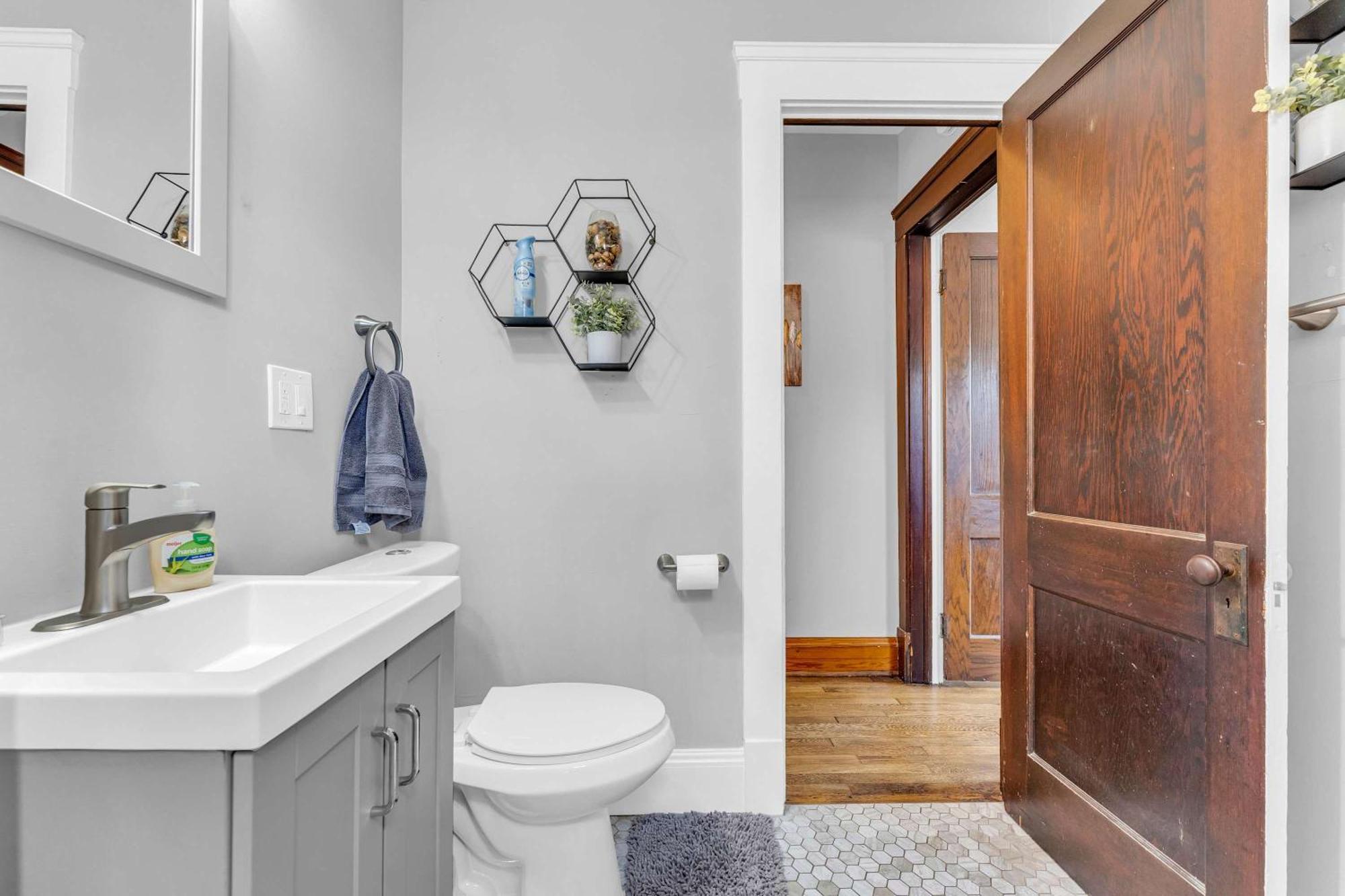 Beautifully Remodeled Duplex Apt In West Blvd Cleveland Exterior foto