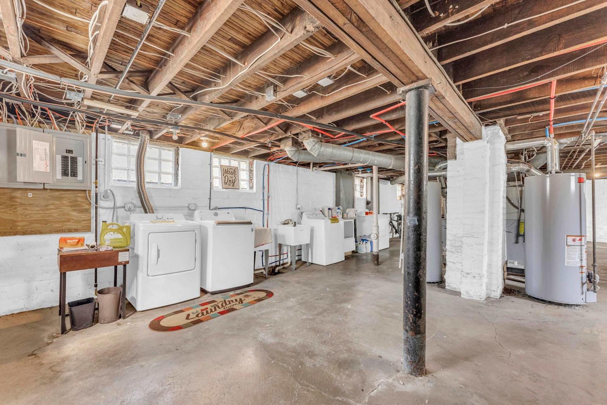 Beautifully Remodeled Duplex Apt In West Blvd Cleveland Exterior foto