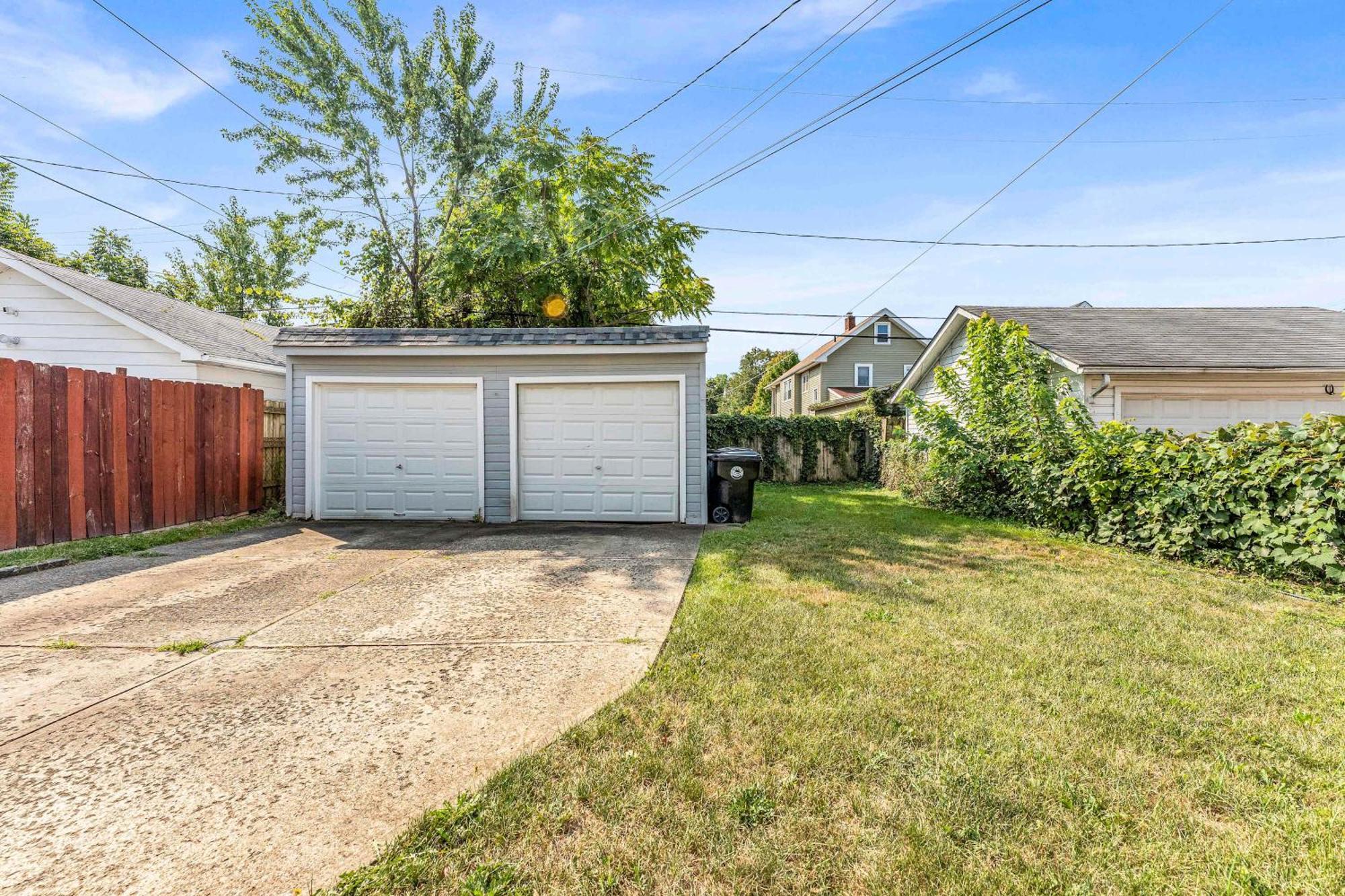Beautifully Remodeled Duplex Apt In West Blvd Cleveland Exterior foto