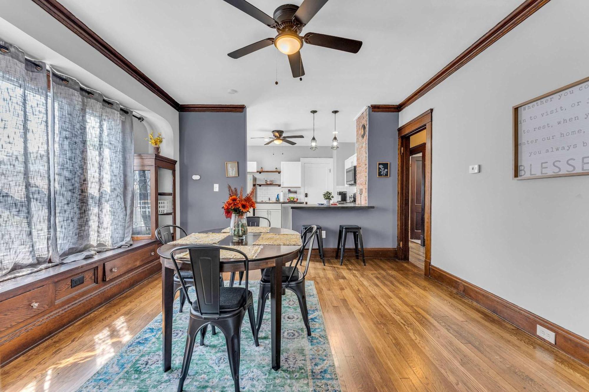Beautifully Remodeled Duplex Apt In West Blvd Cleveland Exterior foto