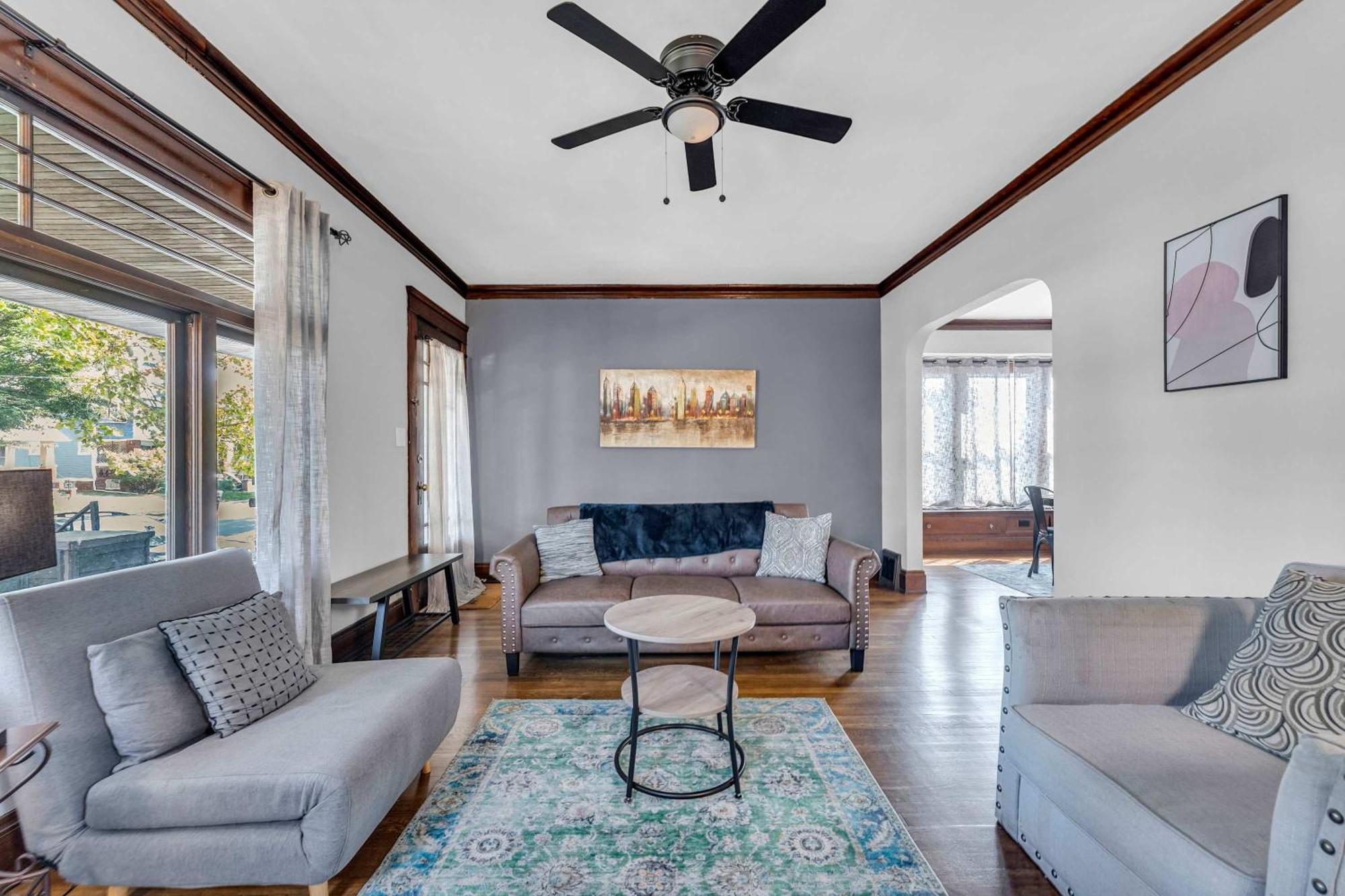 Beautifully Remodeled Duplex Apt In West Blvd Cleveland Exterior foto